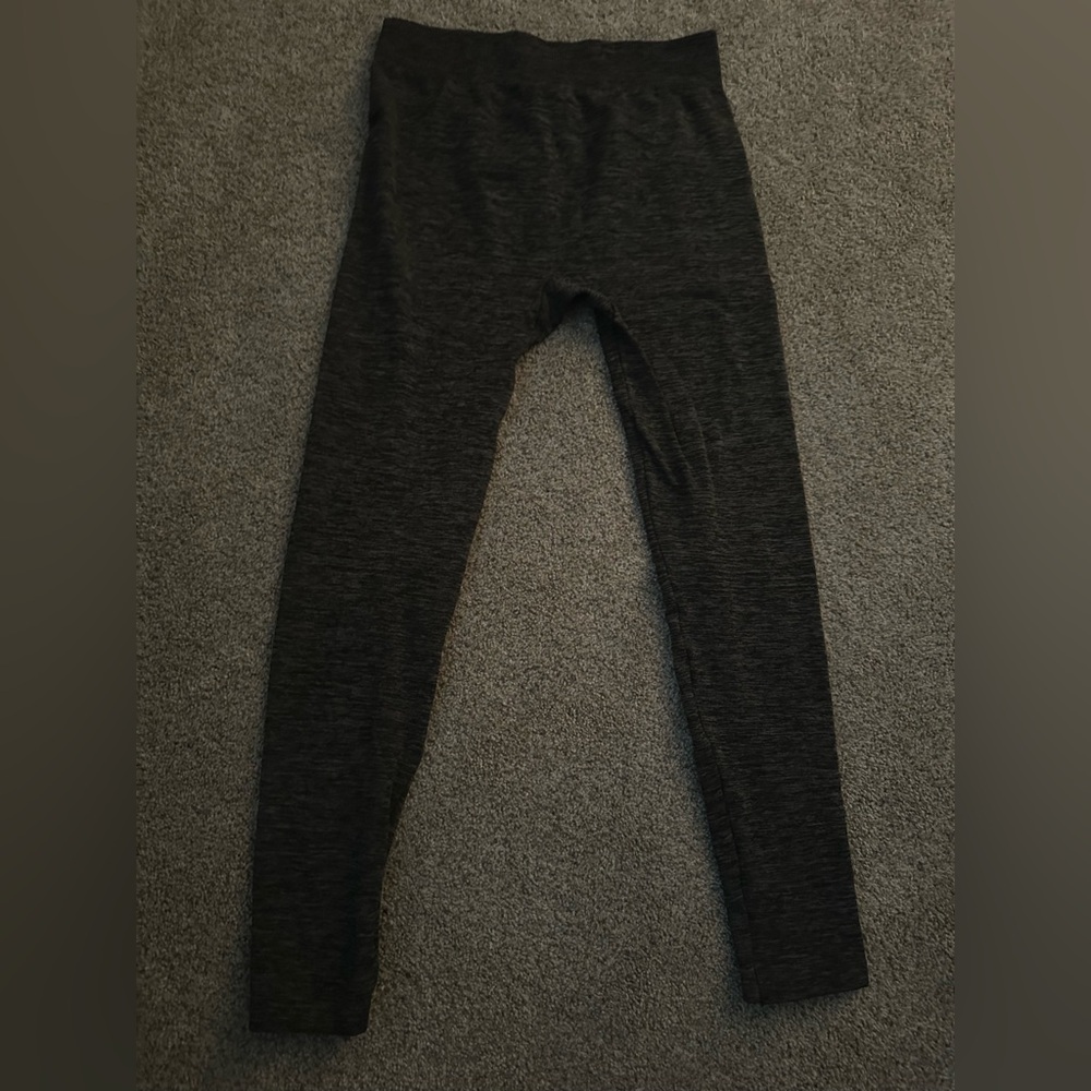 Grey high-waisted leggings